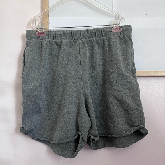 Wild Fable Grey Sweatpant Shorts, women's size L - Picture 2 of 5
